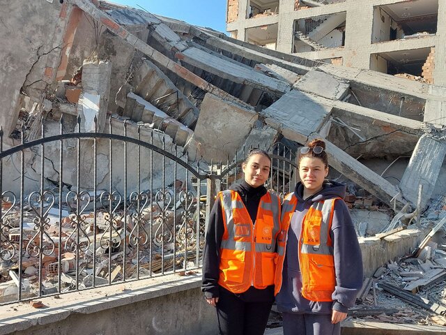 زلزله ترکیه و زنان امدادگر