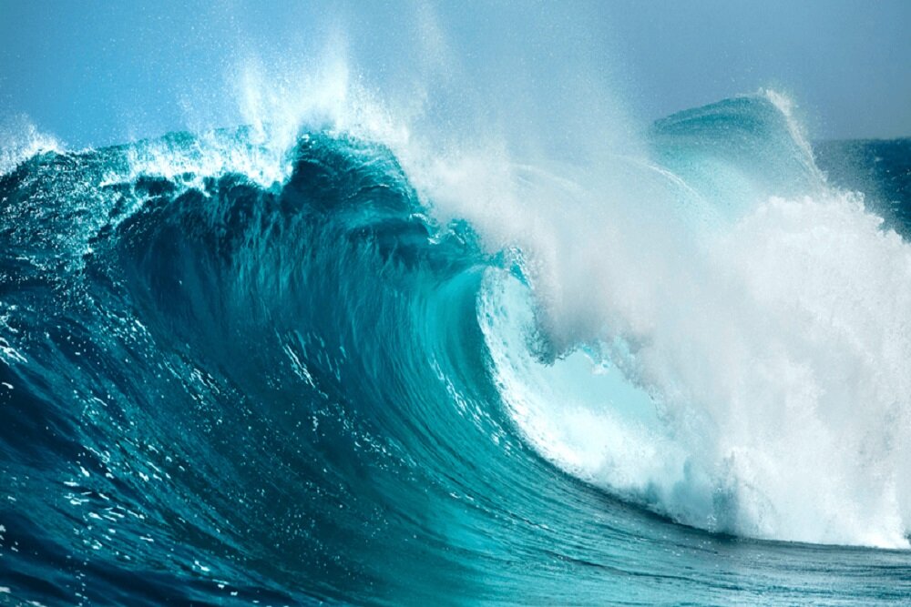 هشدار هواشناسی نسبت به افزایش ارتفاع امواج دریای خزر /شناگران مراقب باشند