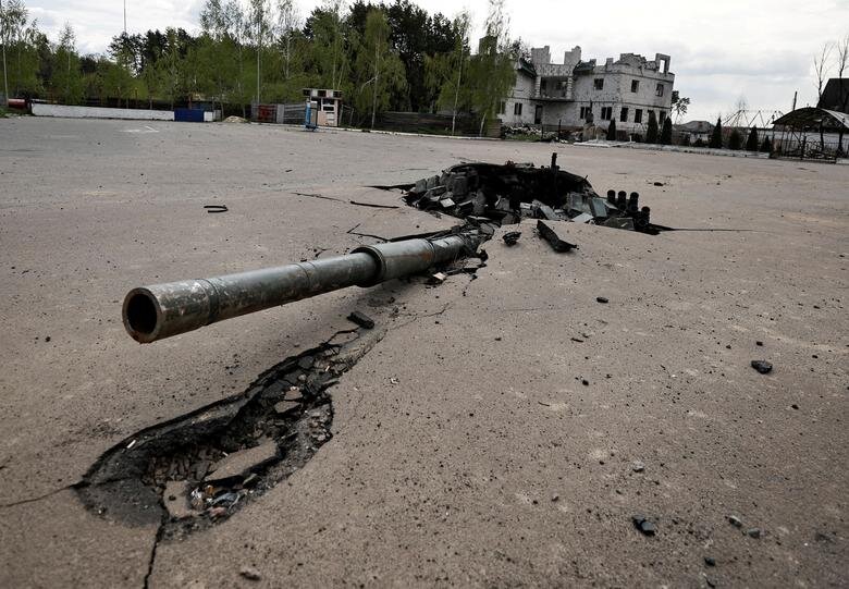 اوکراین: تا نابود کردن توانمندی روسیه در کریمه راه زیادی داریم