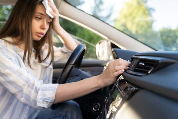 علت تقه زدن خودرو هنگام حرکت پراید