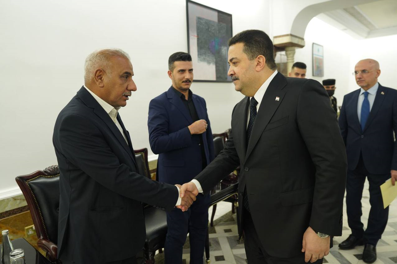 دیدار نخست‌وزیر عراق با خانواده شهدای فرودگاه بغداد