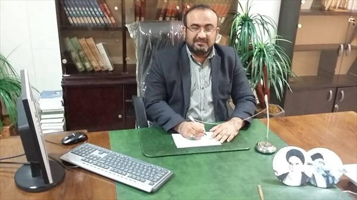 رئیس دانشگاه آزاد لارستان مدیر برتر کانون بسیج اساتید استان فارس شد